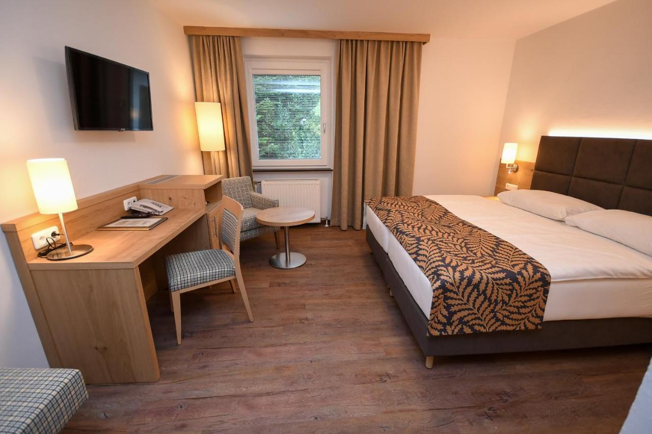 Seegasthof Hois'N Wirt - Hotel Mit Wellnessbereich Gmunden Exterior photo