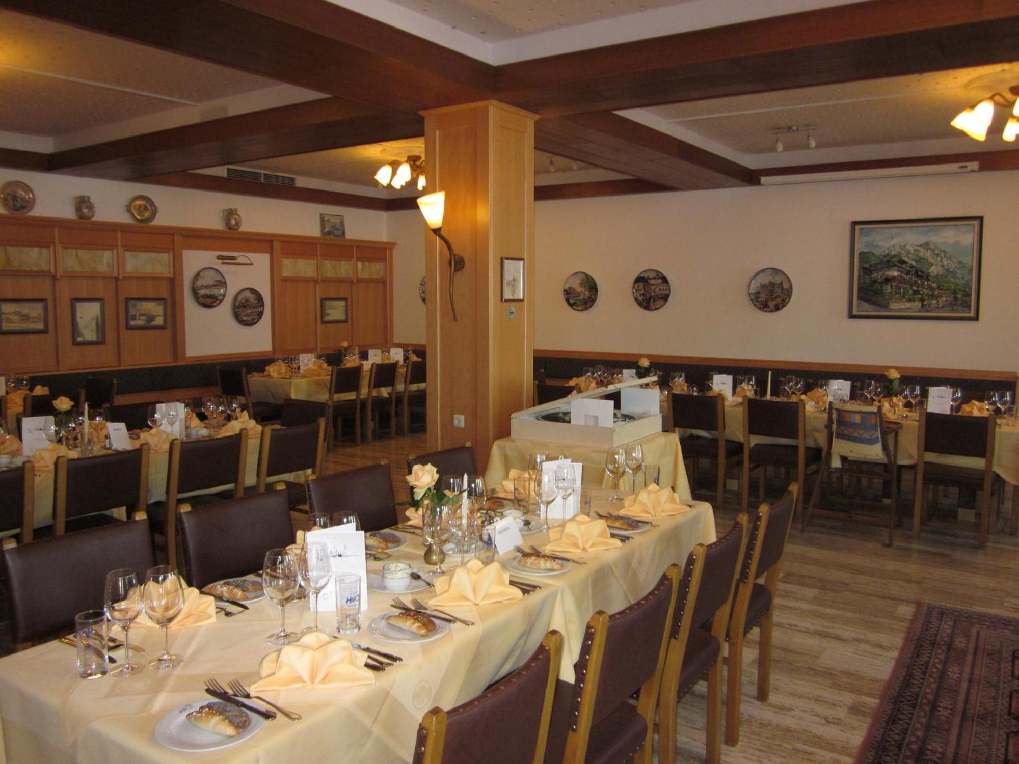 Seegasthof Hois'N Wirt - Hotel Mit Wellnessbereich Gmunden Exterior photo
